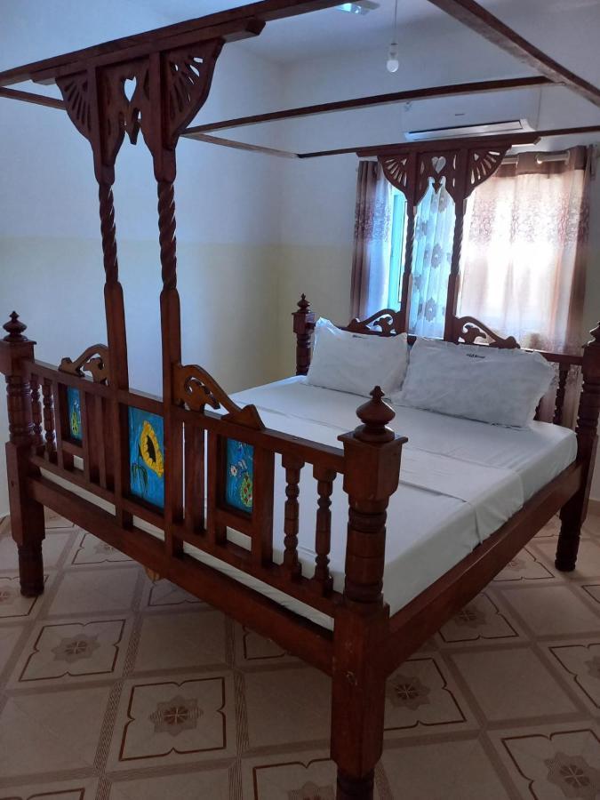 Rhino Apartment Watamu Bagian luar foto